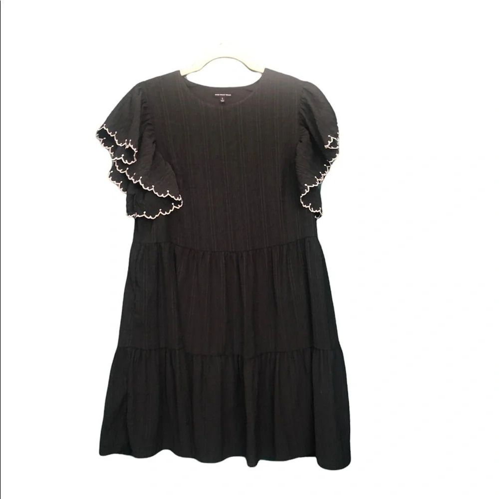 WHO WHAT WEAR BLACK FLOWY DRESS